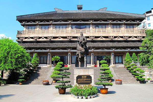 貴州旅游_貴州茅臺(tái)純玩一日游“紅色之旅·醬香文化”_貴州旅行社貴陽旅游團(tuán)經(jīng)典線路